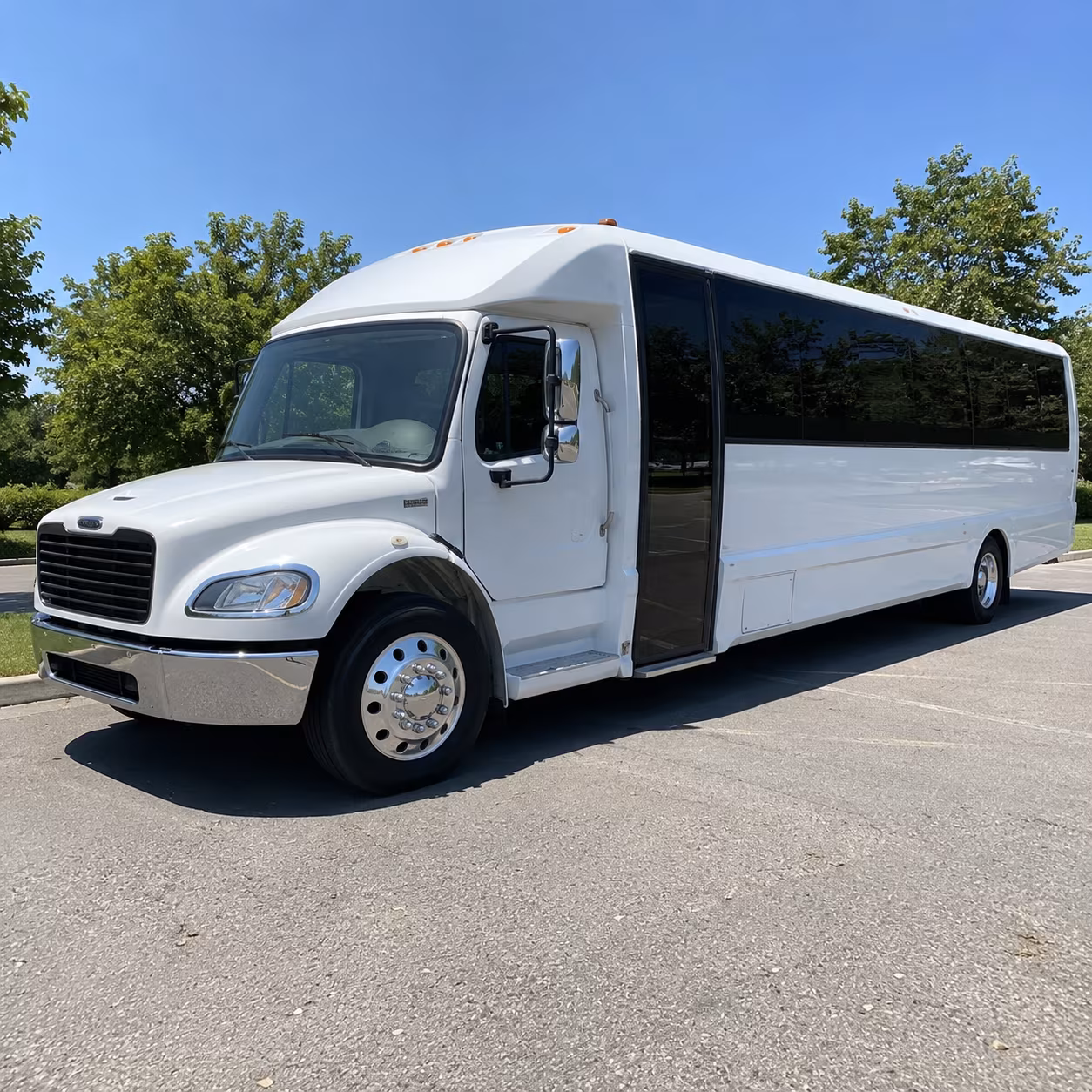 busrentalnewbedford com helps you compare minibuses for smaller prom groups in new bedford